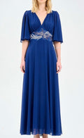 Robe longue de soirée bleu roi avec décolleté V manches papillon et broderie strass⁠